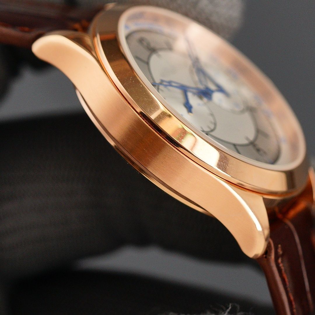 Mesh Strap Metal - ساعة يد عصرية بتصميم أنيق للرجال