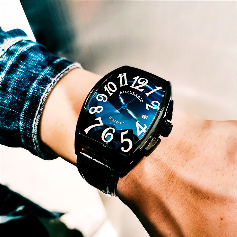 ساعة رجالية ميكانيكية فاخرة، س - مراجعة Cartier Watch Tank وسعره